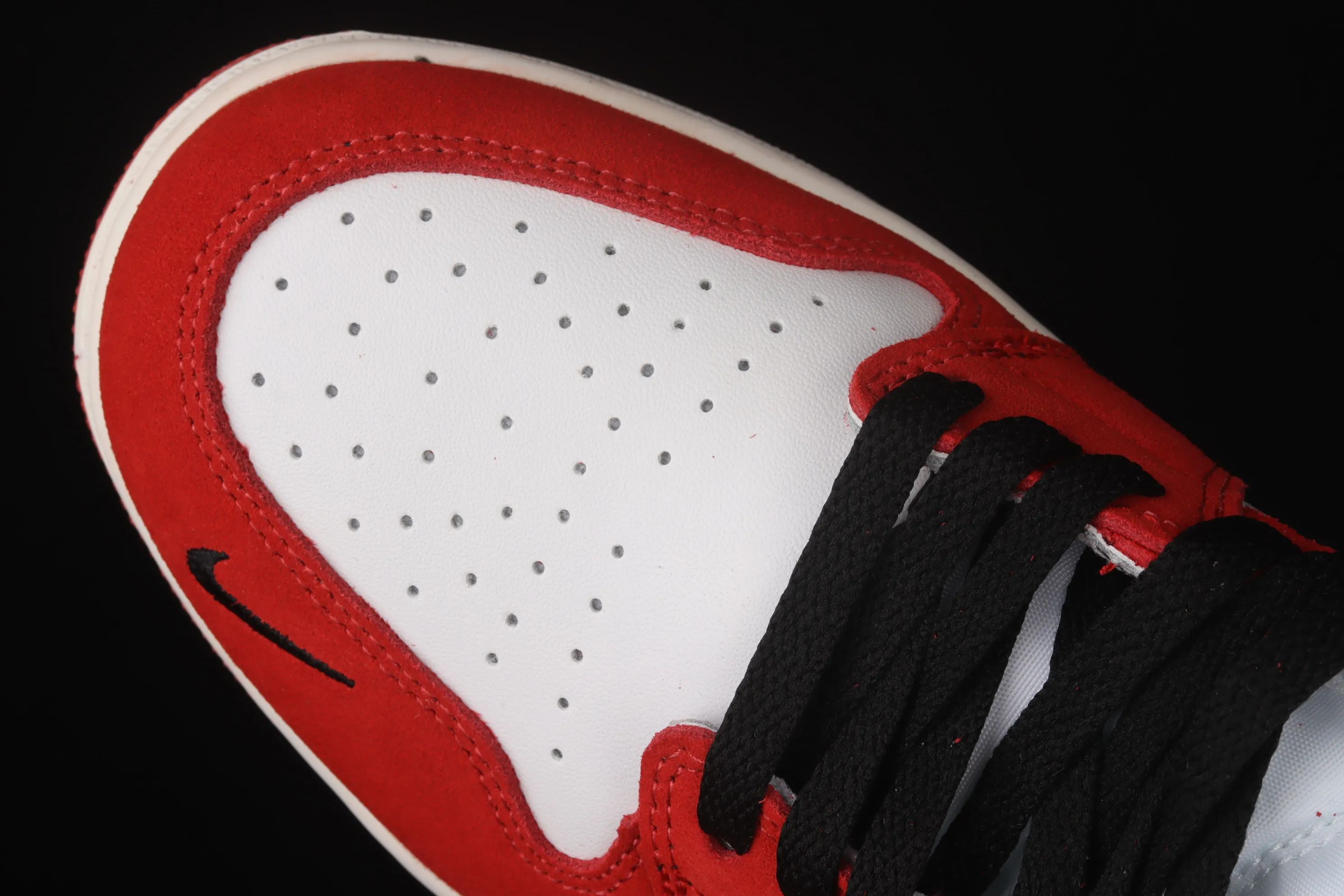 All categories Air Jordan Jordan series basketball shoes Air Jordan 1 High Z version Air Jordan 1 Switch AJ1 Joe 1 burgundy zipper high-top cultural basketball shoes CW6576-700